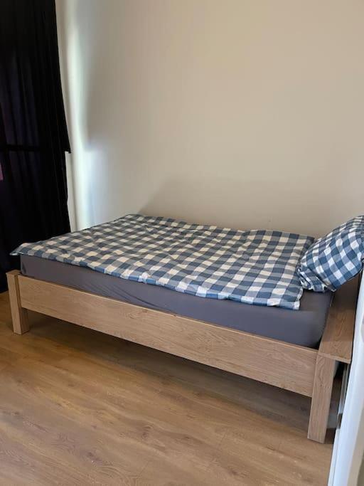 Lovely 1 Private Bedroom With Garden View Rotterdam Kültér fotó